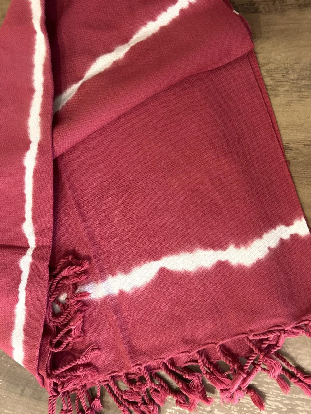 Festival Travel Towel Tie Dye Burgundy Red White 36 x 65 NEW